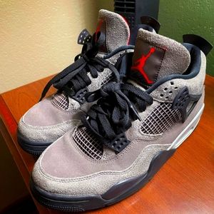 Jordan retro 4s